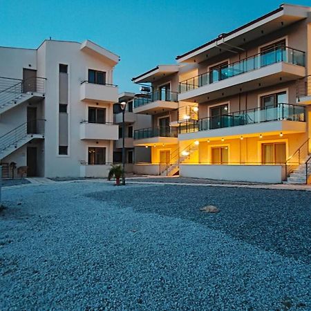 Ofrynio Deluxe Apartments Ofrinion Exterior photo