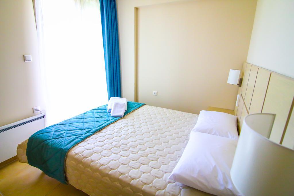 Ofrynio Deluxe Apartments Ofrinion Exterior photo